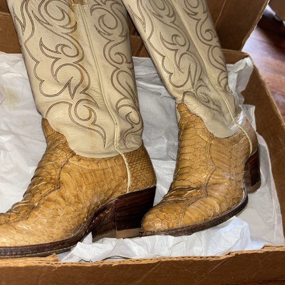 Dan Post Snakeskin Women’s boot tan beige used antique 21159 4218 740 908 1 83 - Picture 3 of 16